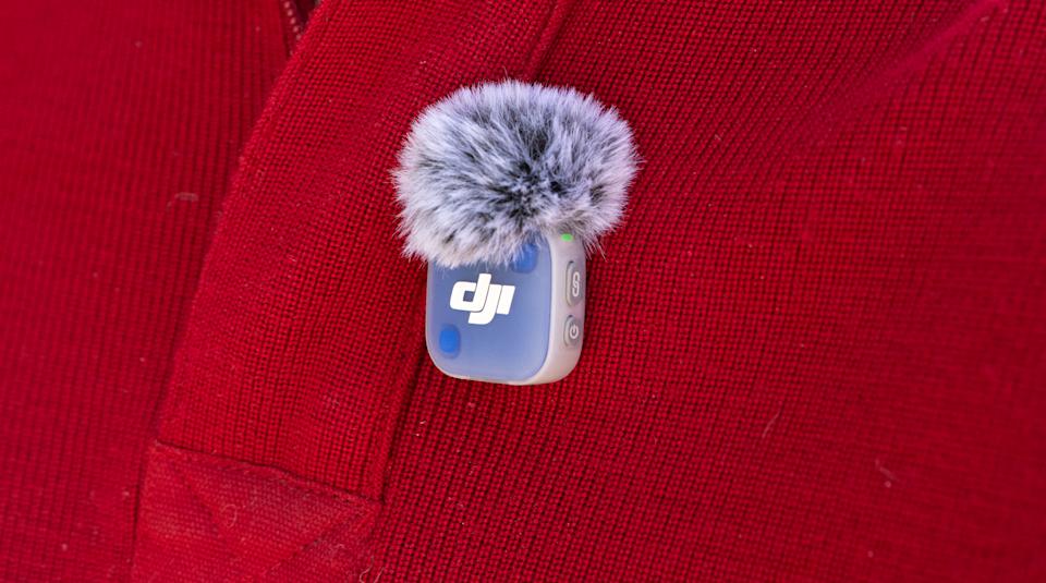 مراجعة DJI Mic Mini 2: أصبح الميكروفون اللاسلكي الصغير الآن ملونًا وأرخص بكثير