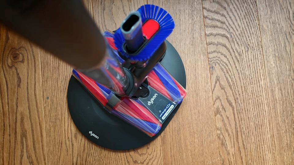 مراجعة دايسون PencilVac Fluffycones
