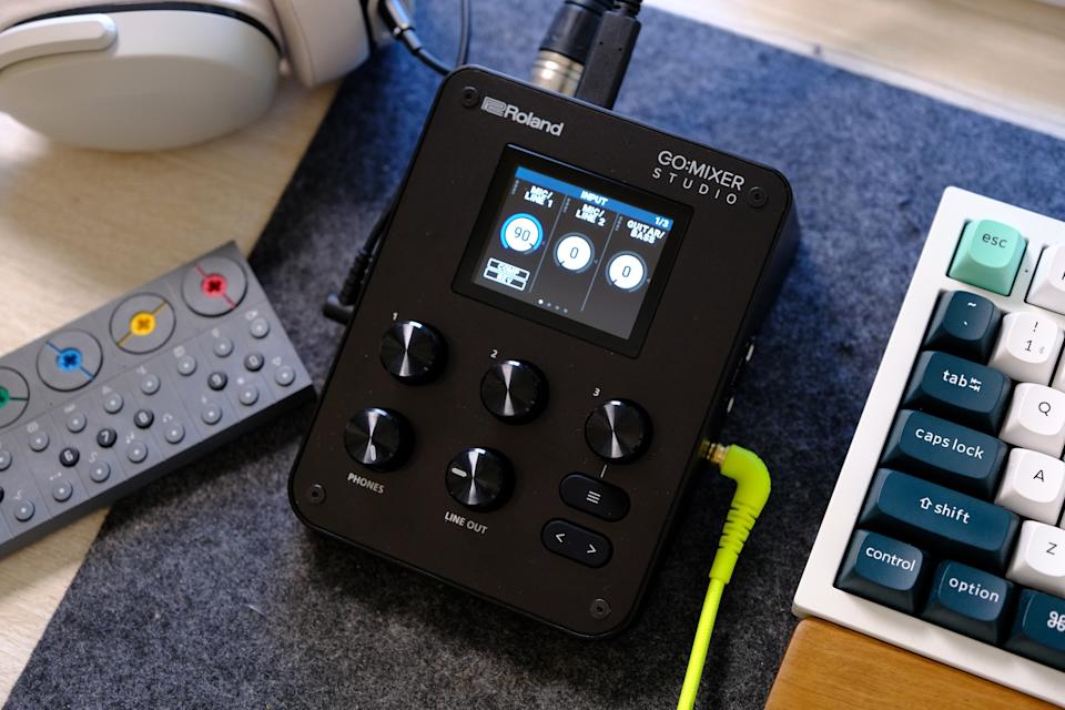 يحتوي Roland's Go: Mixer Studio على شاشة عرض لأول مرة في السلسلة